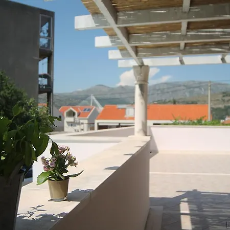 Apartment Cinereus A58