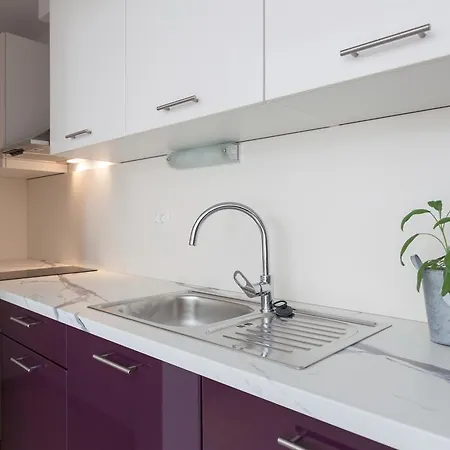 Apartment Cinereus A58