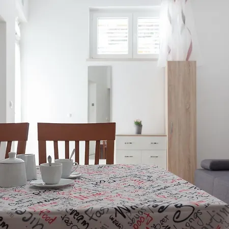 Cinereus A58 Apartment